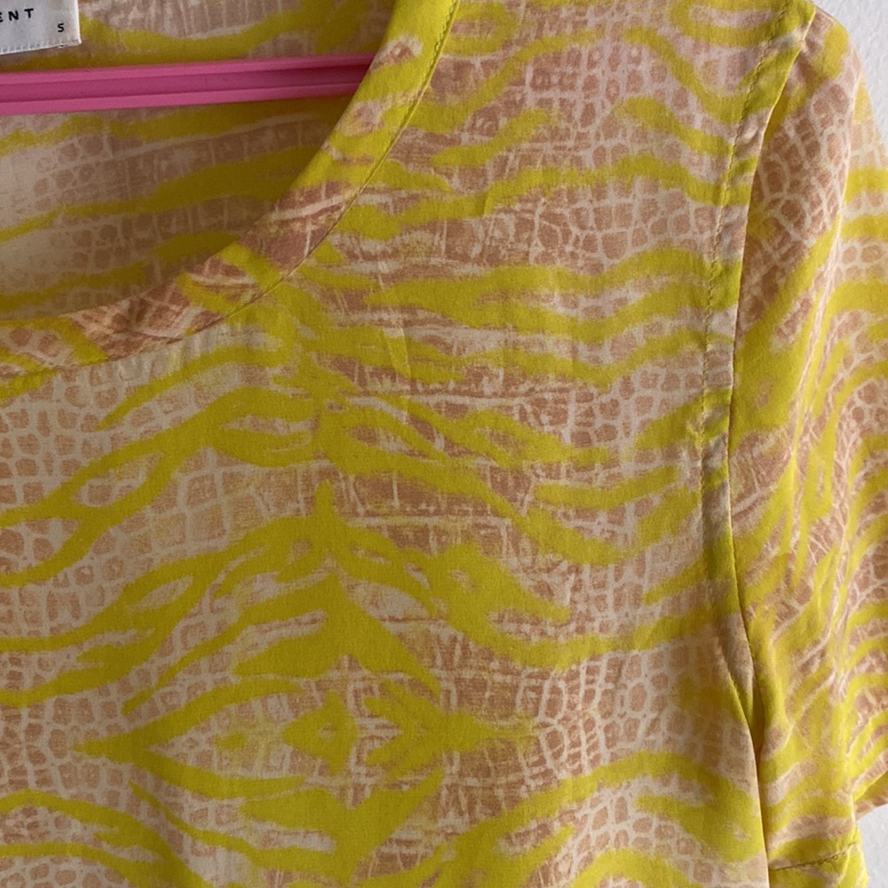 Equipment Yellow Printed Short Sleeve Silk Blouse - Picture 4 of 5